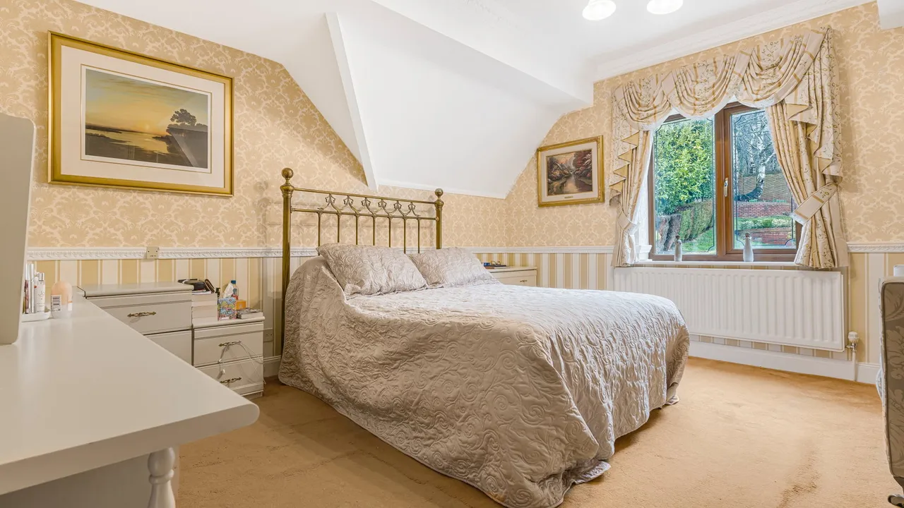 Watling Street, Hints, B78, photo 20