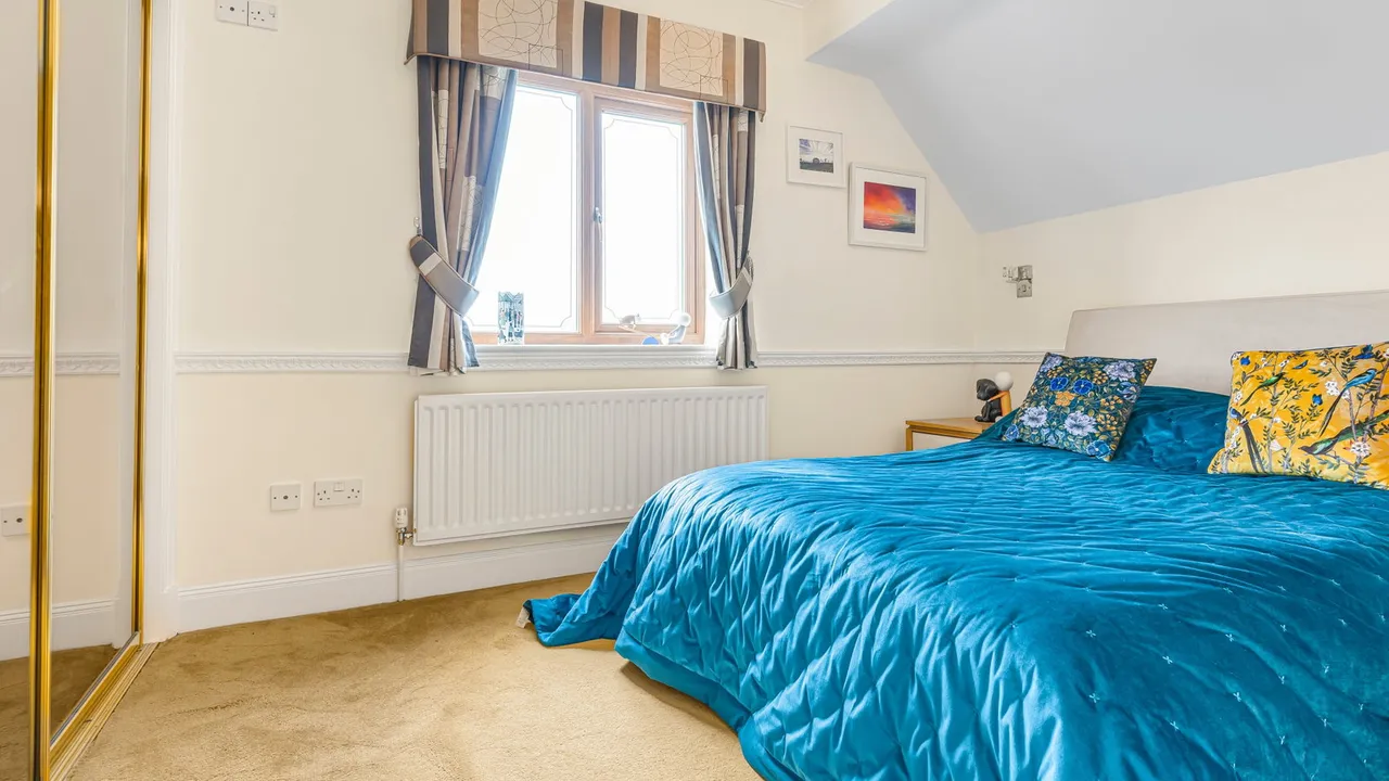 Watling Street, Hints, B78, photo 23