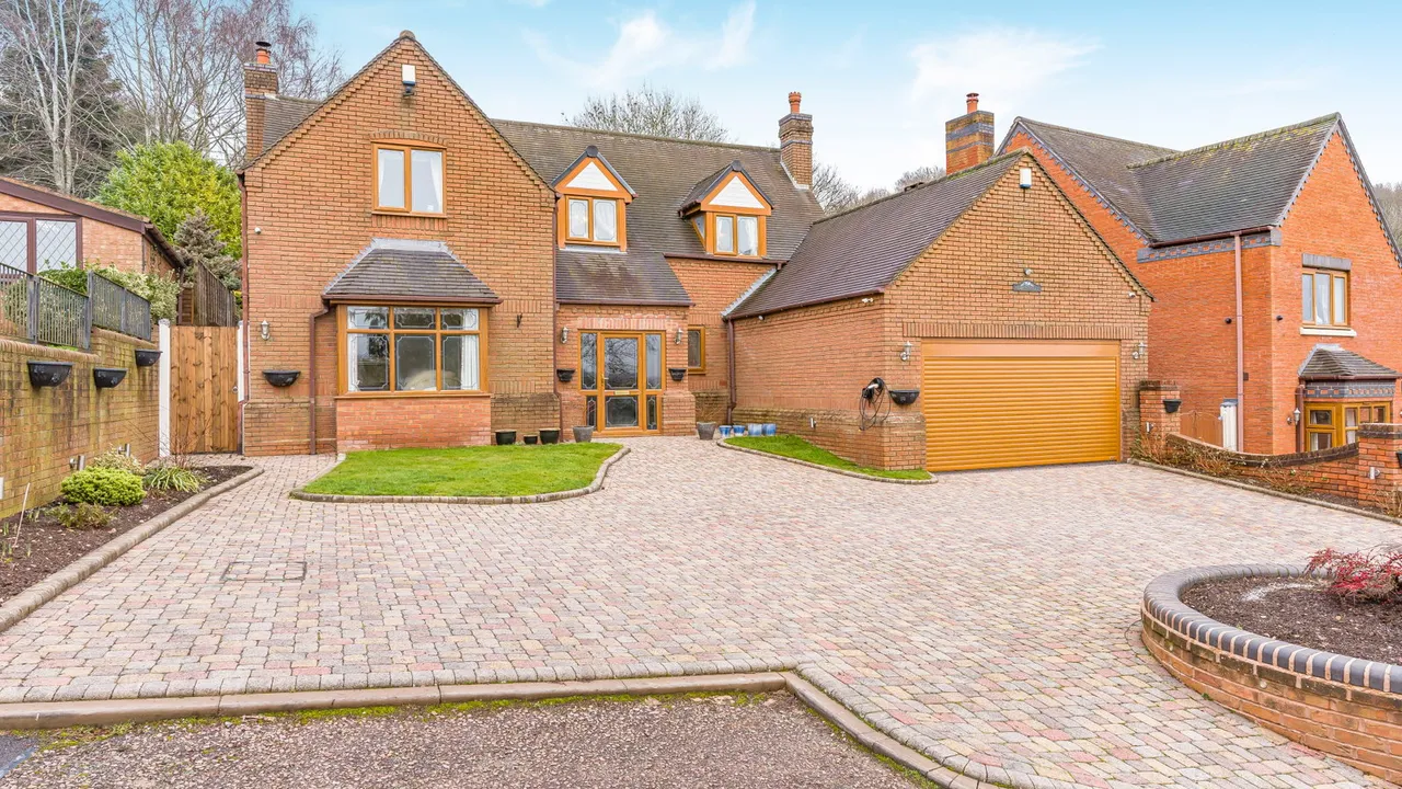 Watling Street, Hints, B78, photo 38