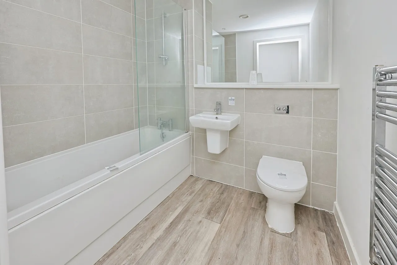 Geoffrey Watling Way, Norwich, Norfolk, NR1, photo 8