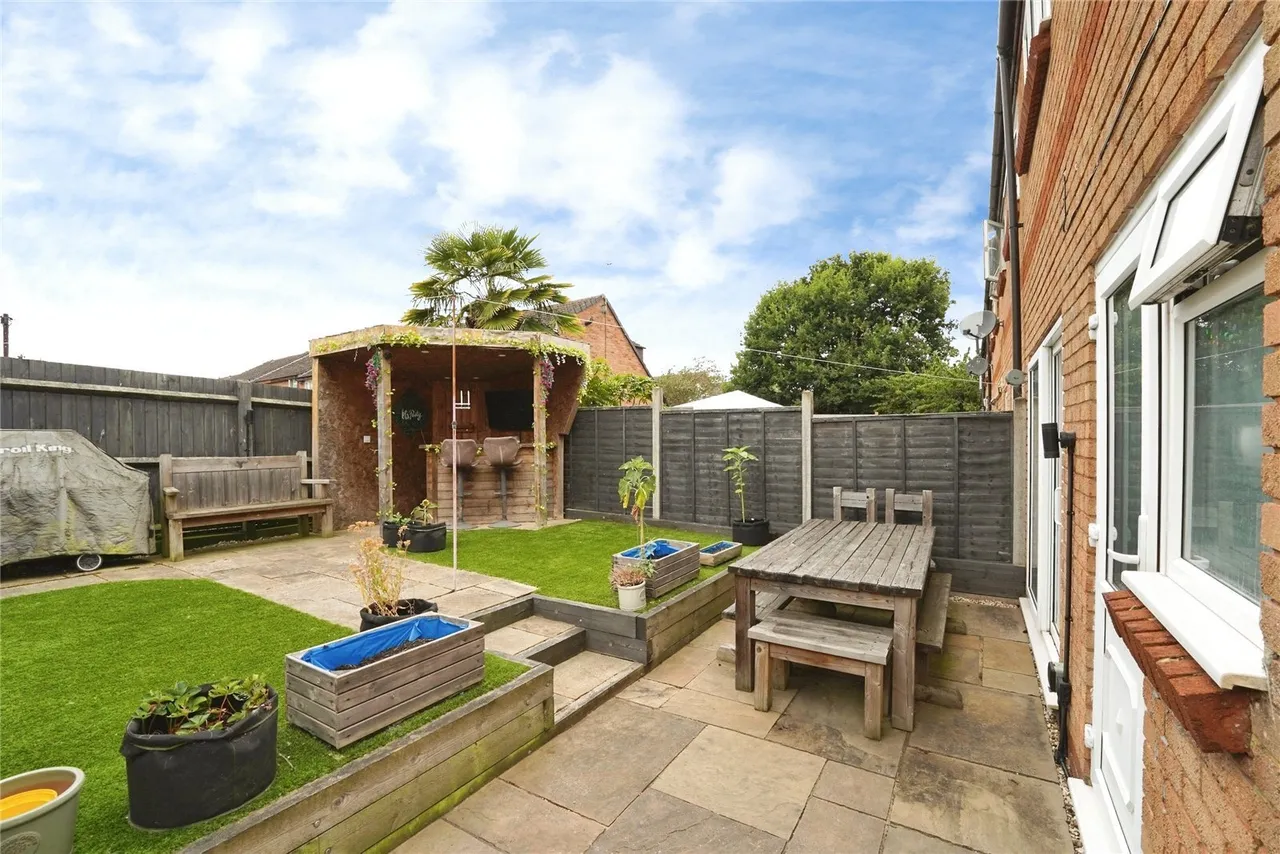 Overbrook Road, Hardwicke, Gloucester, Gloucestershire, GL2, photo 3