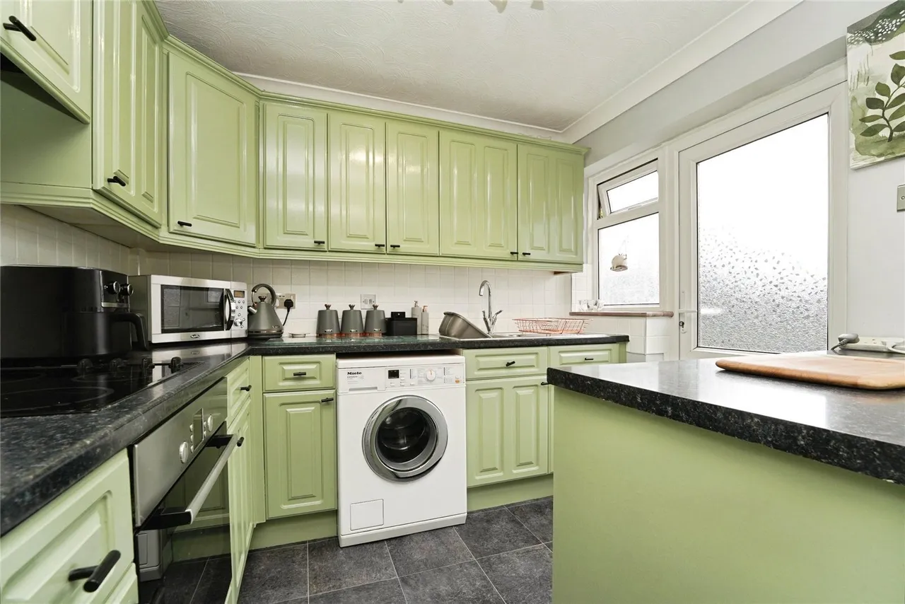 Overbrook Road, Hardwicke, Gloucester, Gloucestershire, GL2, photo 4