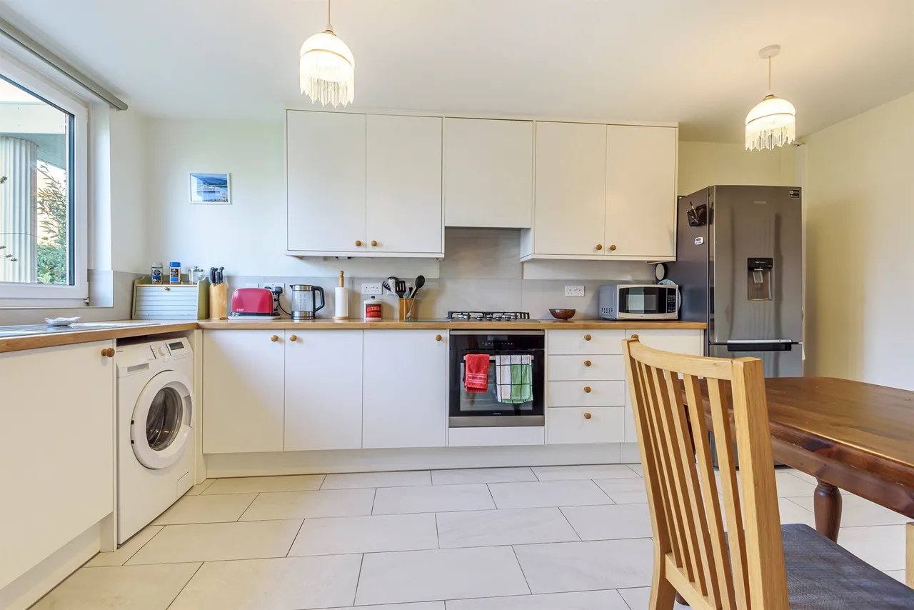 Kingham Close, London, SW18, photo 4