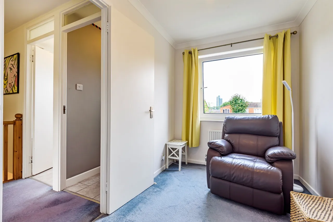 Kingham Close, London, SW18, photo 9