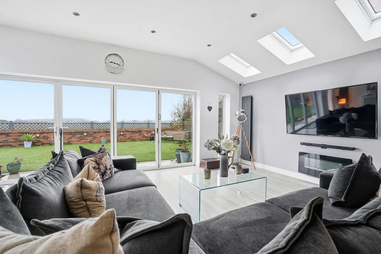 5 bed house for sale, Vine Gardens, Bubwith, YO8