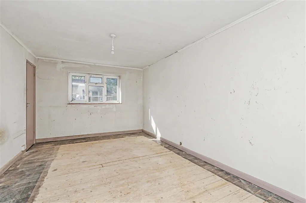 Bouldish Farm Road, ASCOT, photo 5
