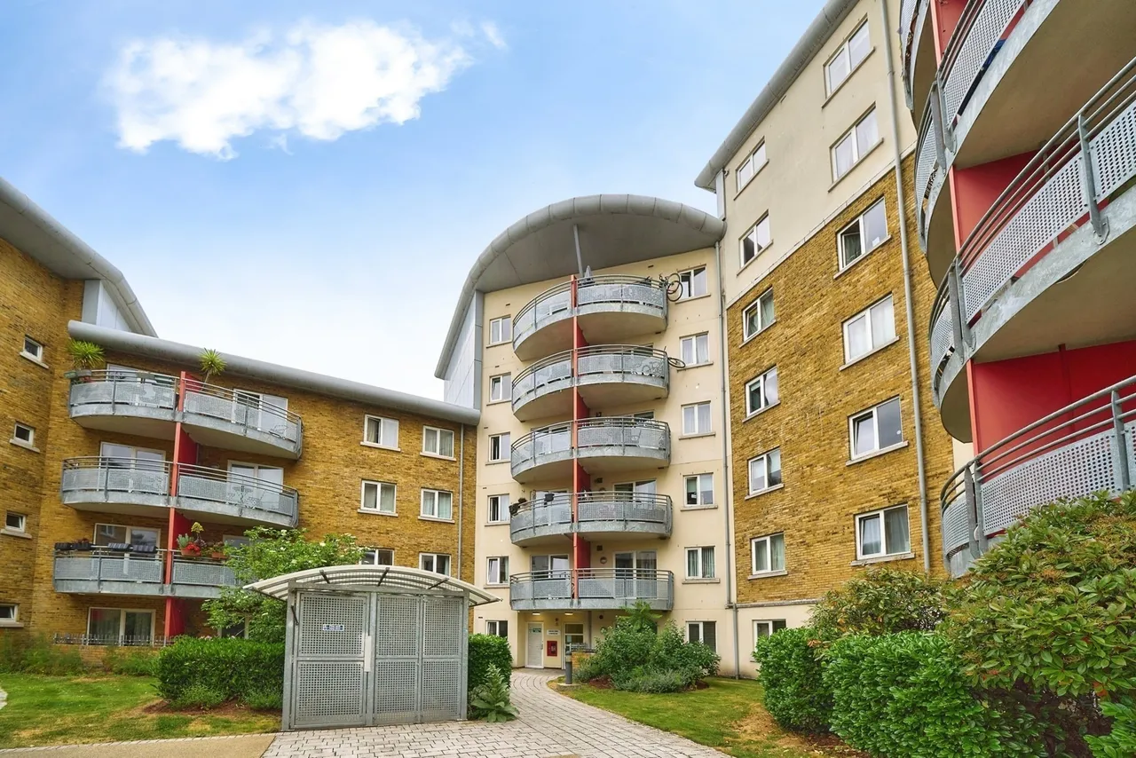 Pancras Way, London, E3, photo 2