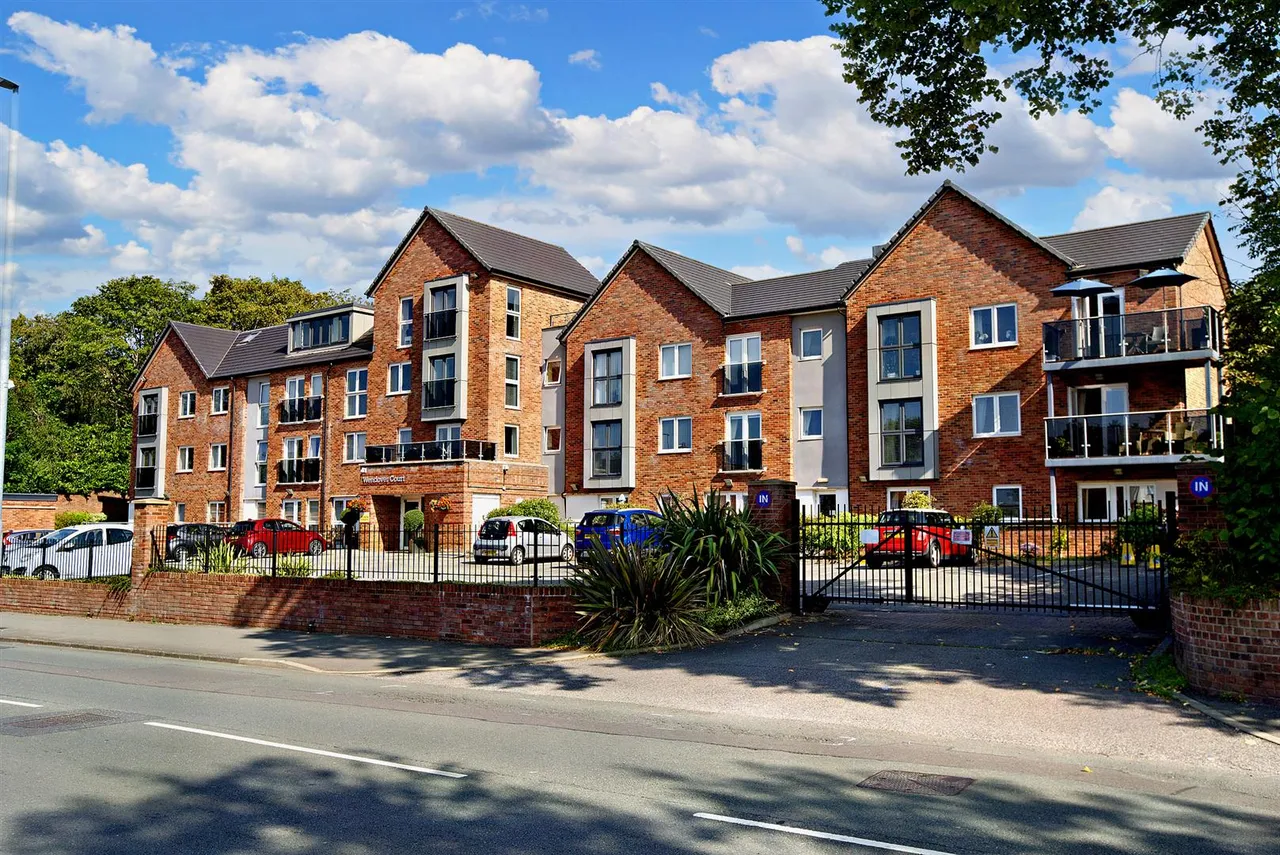 Monton Road, Monton, M30, photo 15