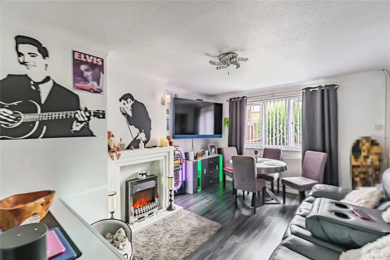Cross Street, Newport, PO30, photo 6