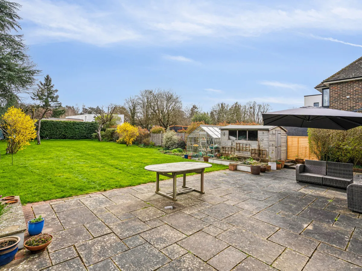 Menin Way, Farnham, GU9, photo 4