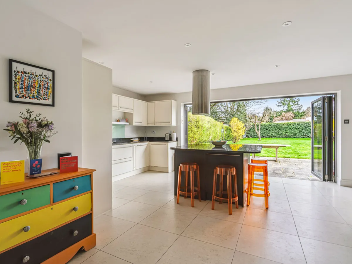 4 bed house for sale, Menin Way, Farnham, GU9