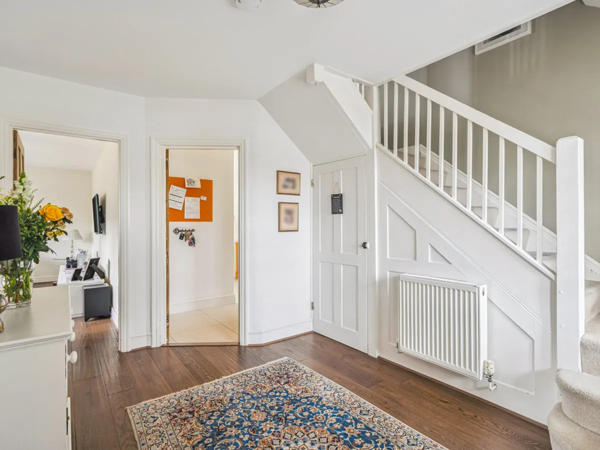 Menin Way, Farnham, GU9, photo 10