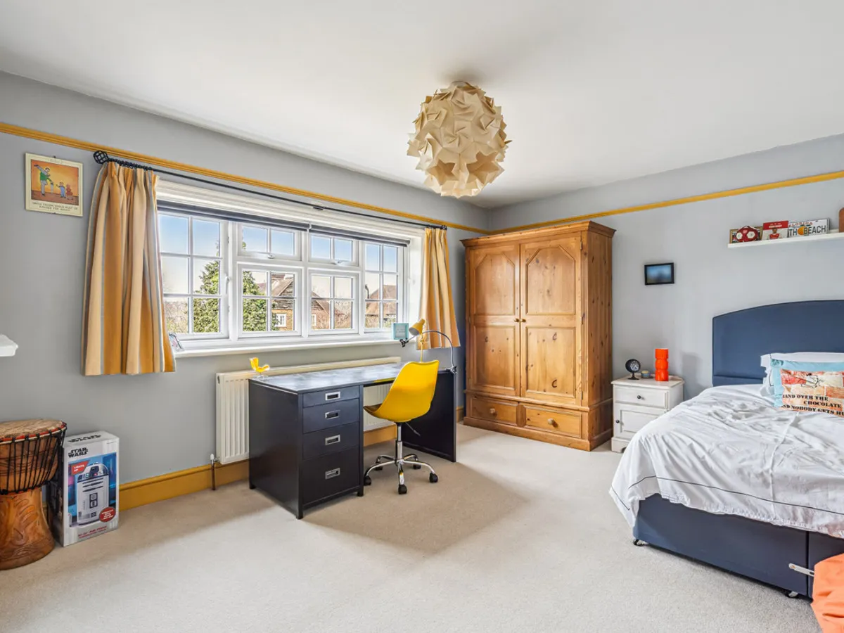 Menin Way, Farnham, GU9, photo 14