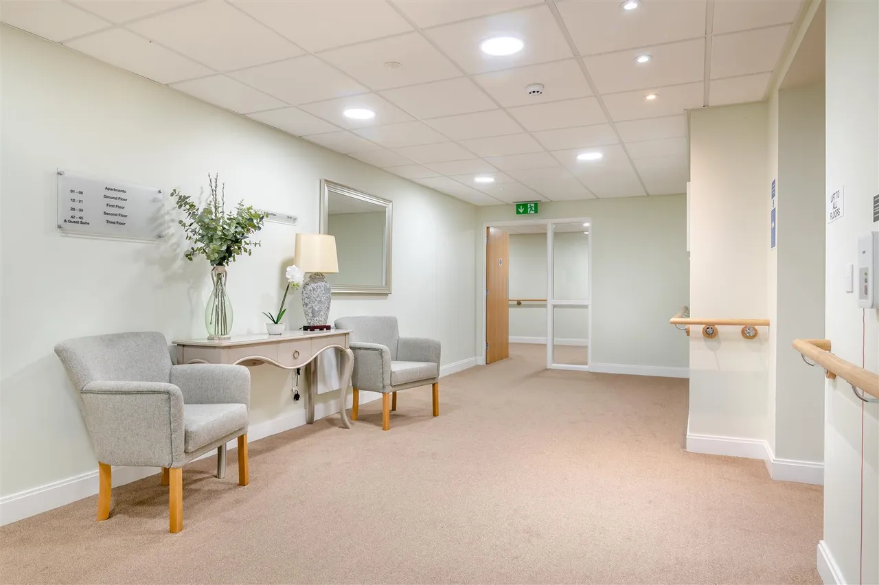 Gloucester Road, Larkhall, BA1, photo 15