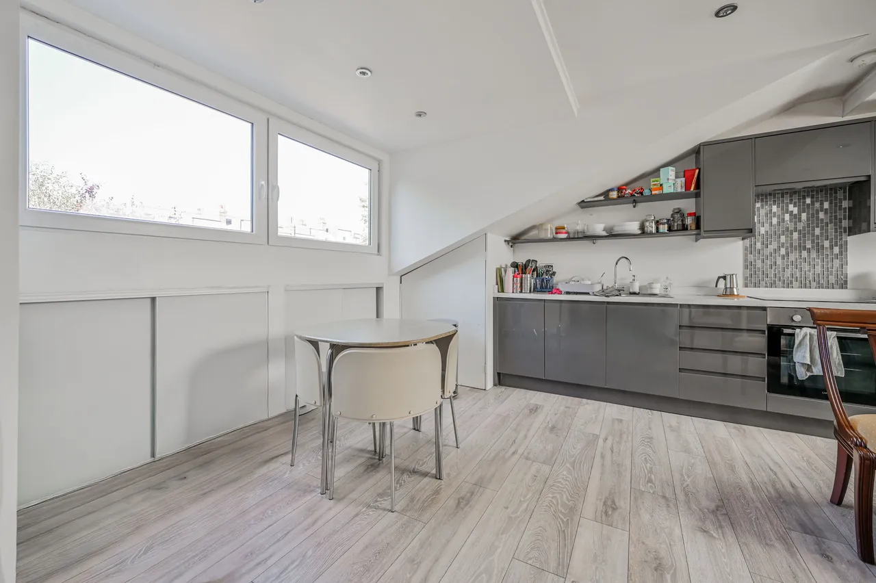 Flat 6, 40 Methuen Park, London, photo 3
