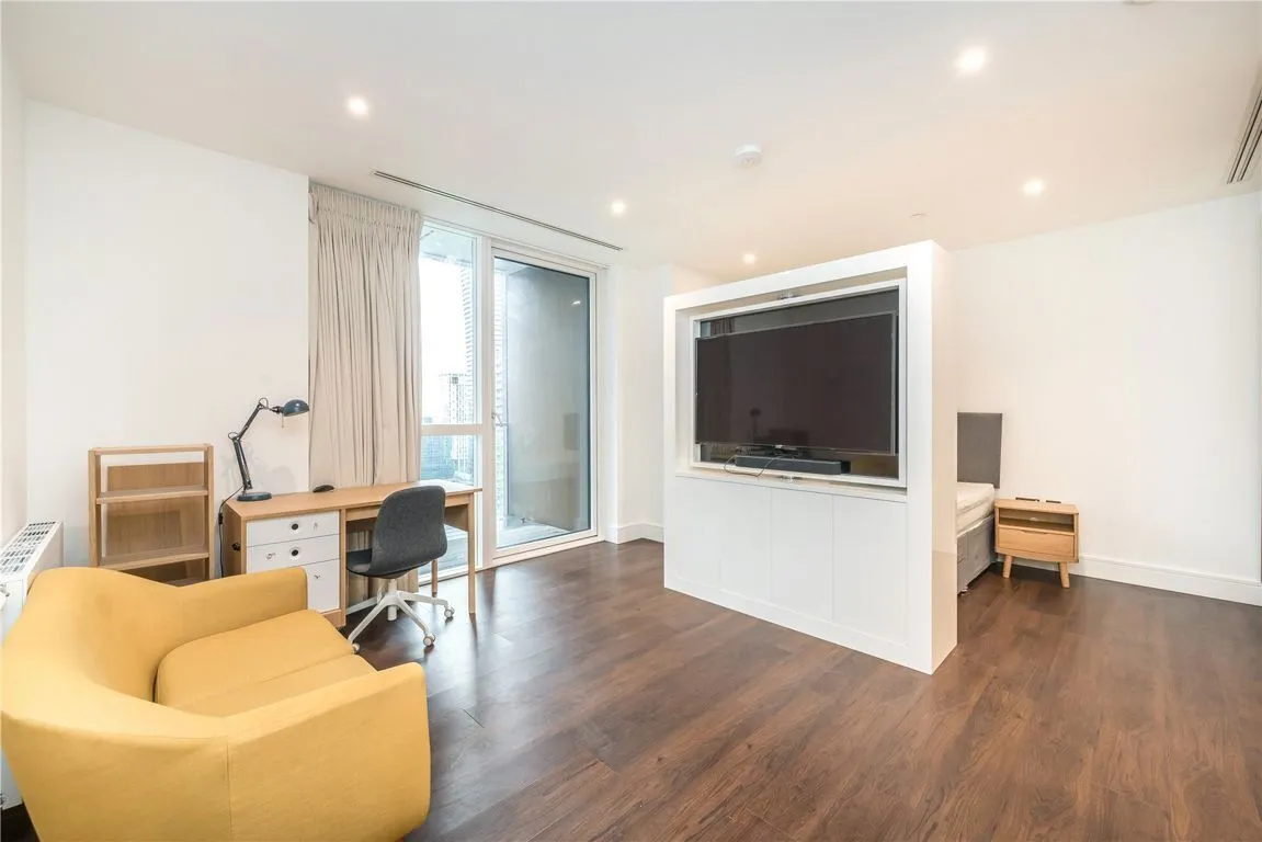 flat for sale — Harbour Way, Canary Wharf