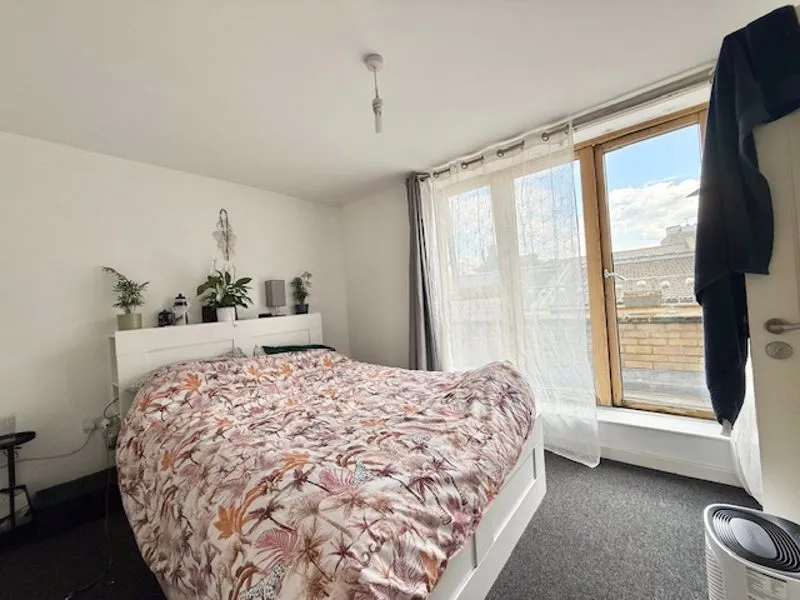 8 Hendre Road, London SE1 5NH, photo 2