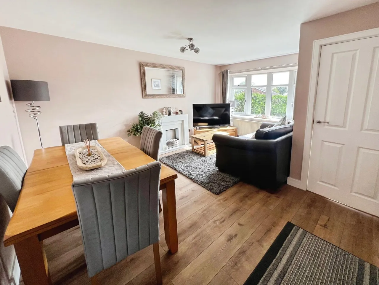 Park Road, Barton-under-Needwood, DE13, photo 3