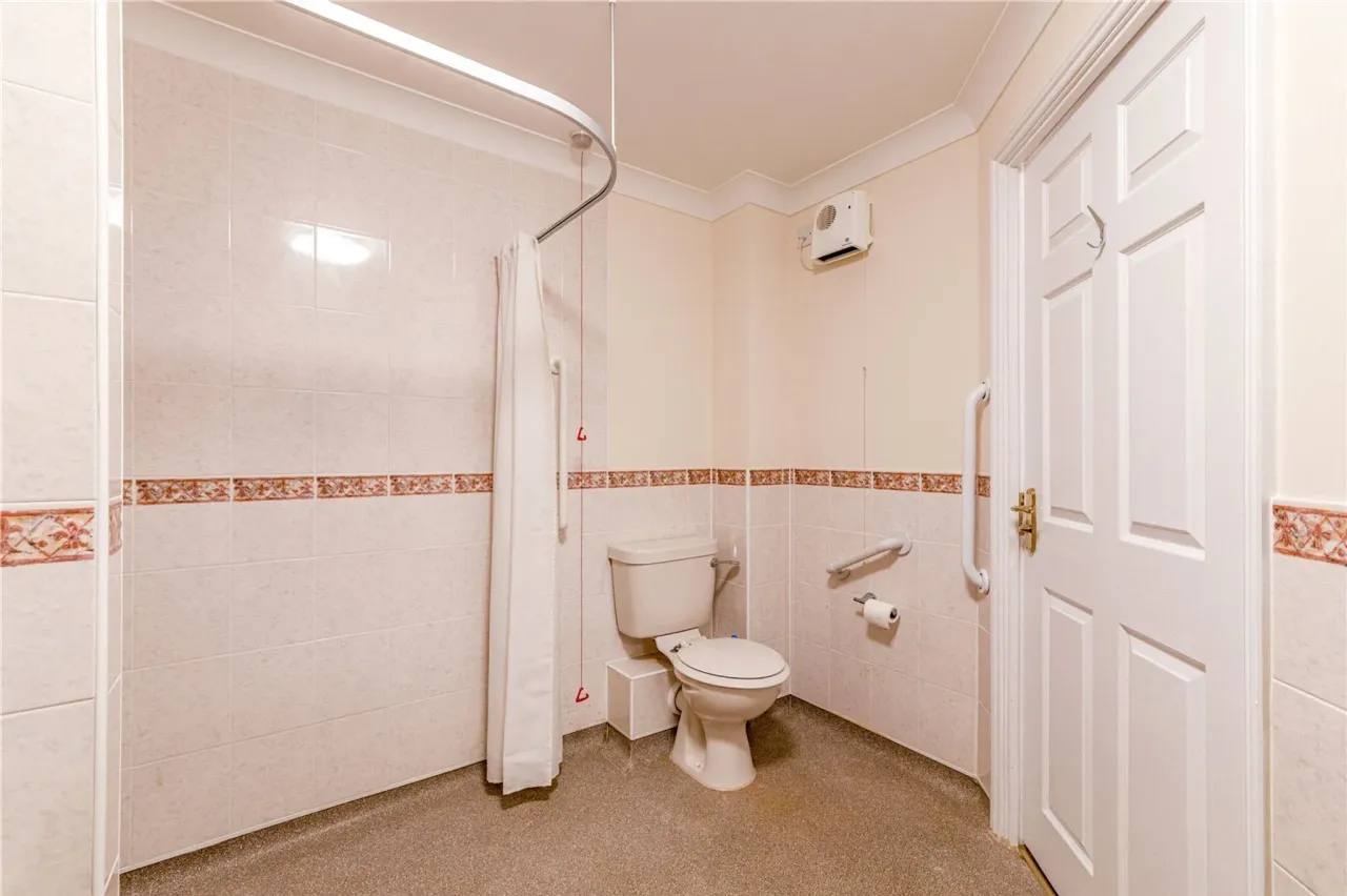 Oyster Lane, Byfleet, West Byfleet, S..., photo 8
