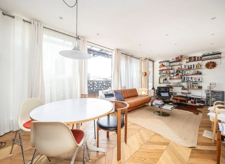 3 bed flat for sale, Boardwalk Place, Canary Wharf, E14