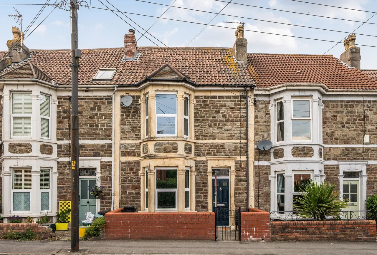 2 bed house for sale — Hanham Road, Bristol, BS15 8NP