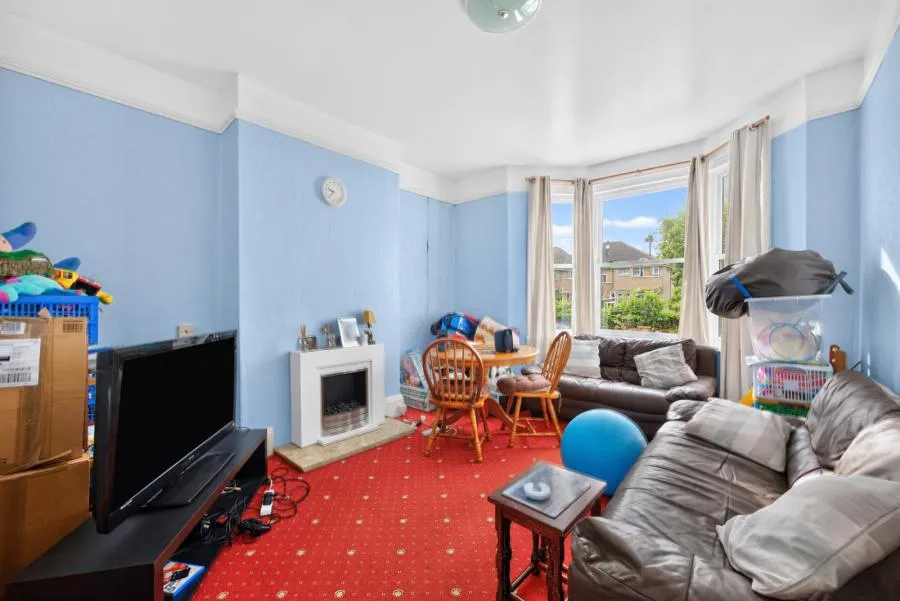 Adelaide Grove, East Cowes, PO32, photo 5