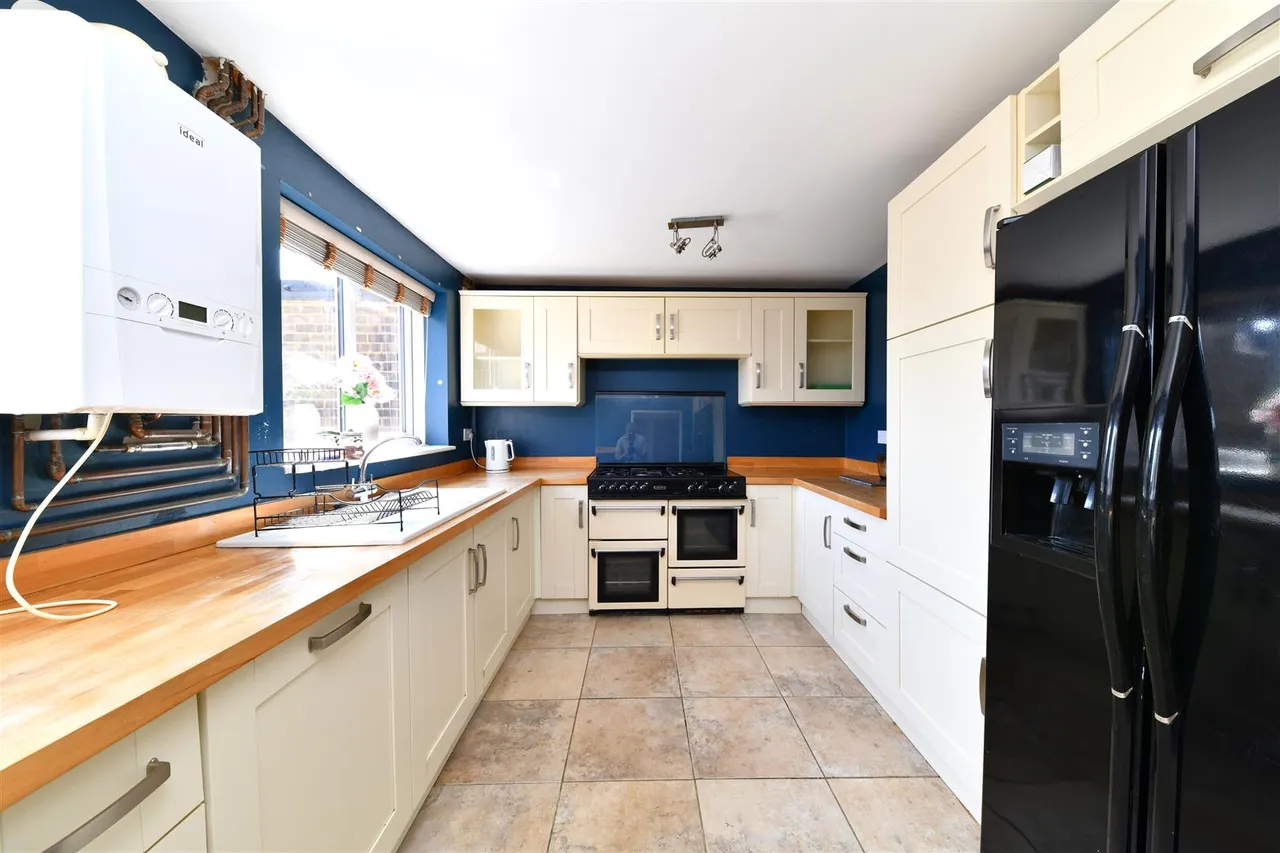 Jessop Road, Stevenage, Herts, SG1 5NG, photo 3