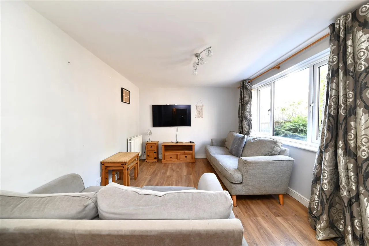 Jessop Road, Stevenage, Herts, SG1 5NG, photo 5