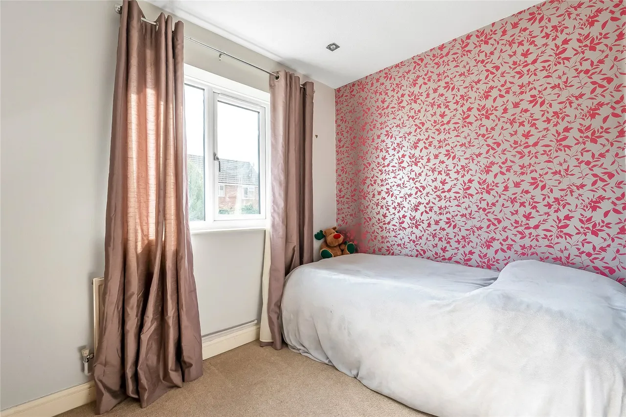 Kirkefields, Guildford, GU2, photo 18