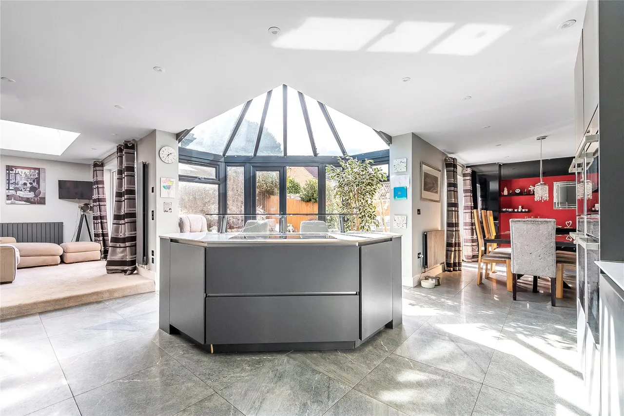 Kirkefields, Guildford, GU2, photo 26