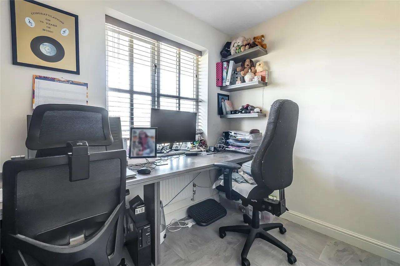 Kirkefields, Guildford, GU2, photo 20