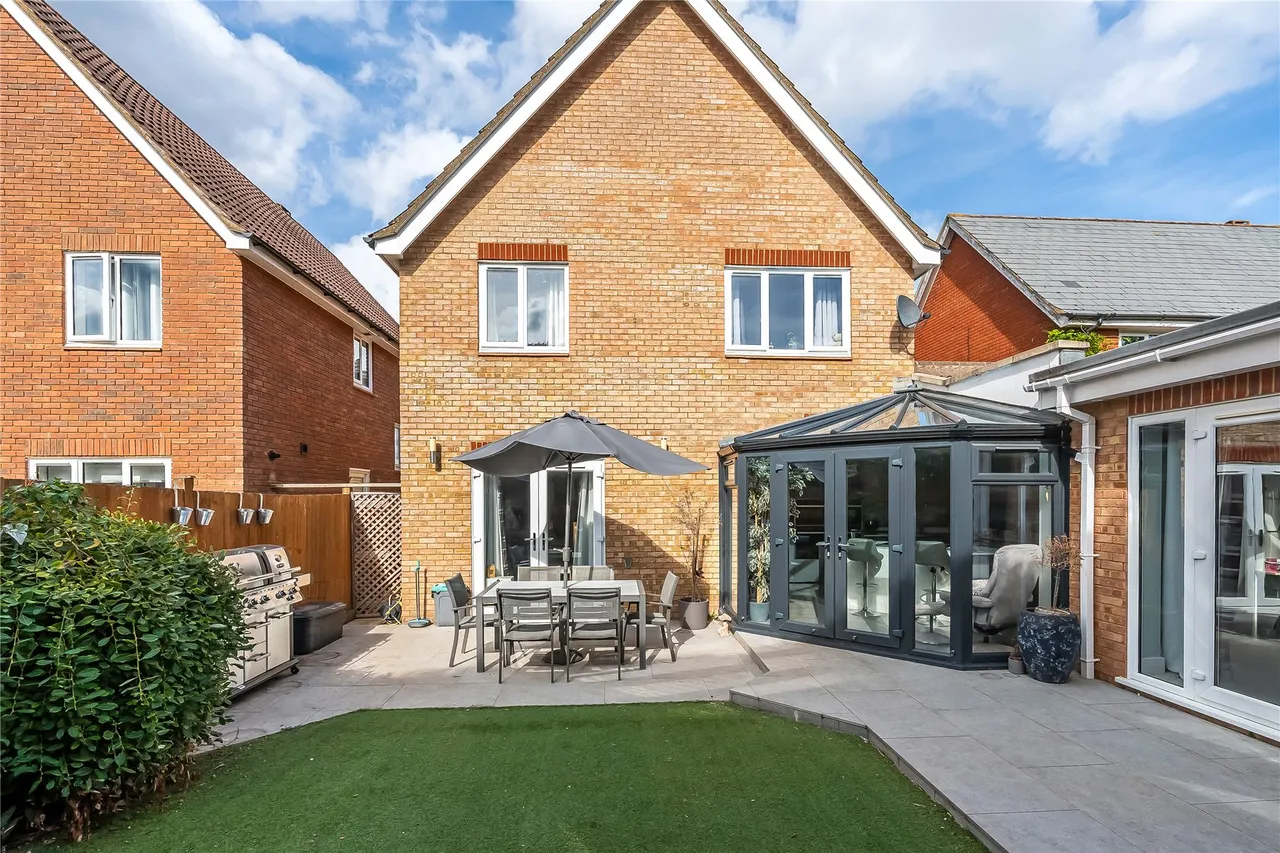 Kirkefields, Guildford, GU2, photo 33