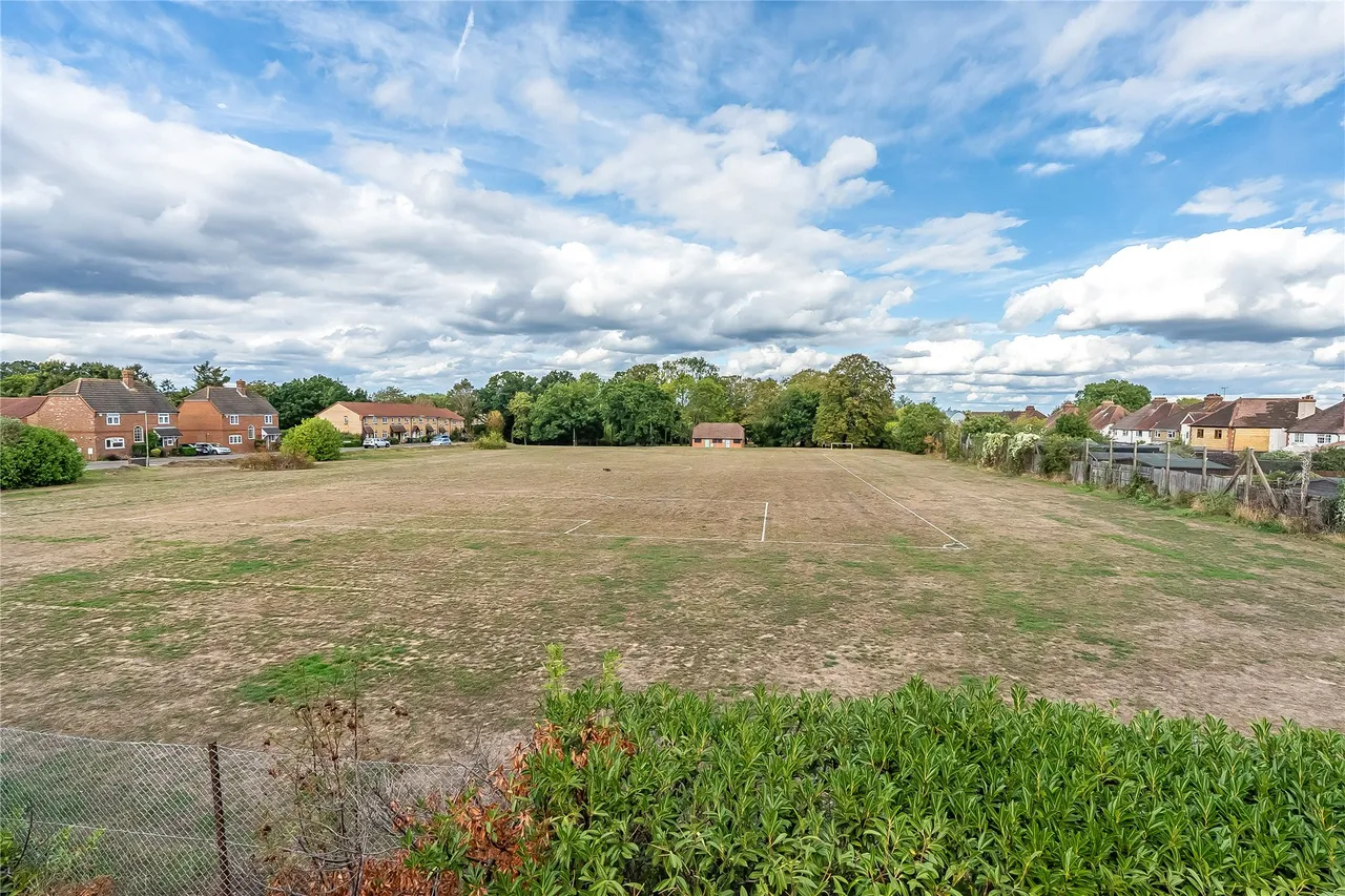Kirkefields, Guildford, GU2, photo 37
