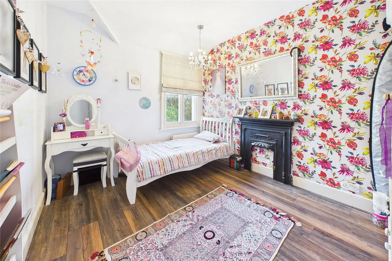 Gordon Avenue, Camberley, GU15, photo 11