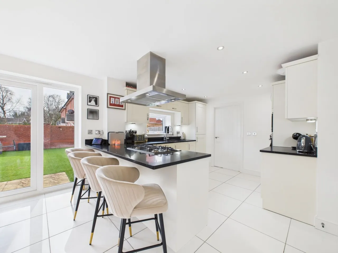 Lenton Avenue, Formby, L37, photo 3