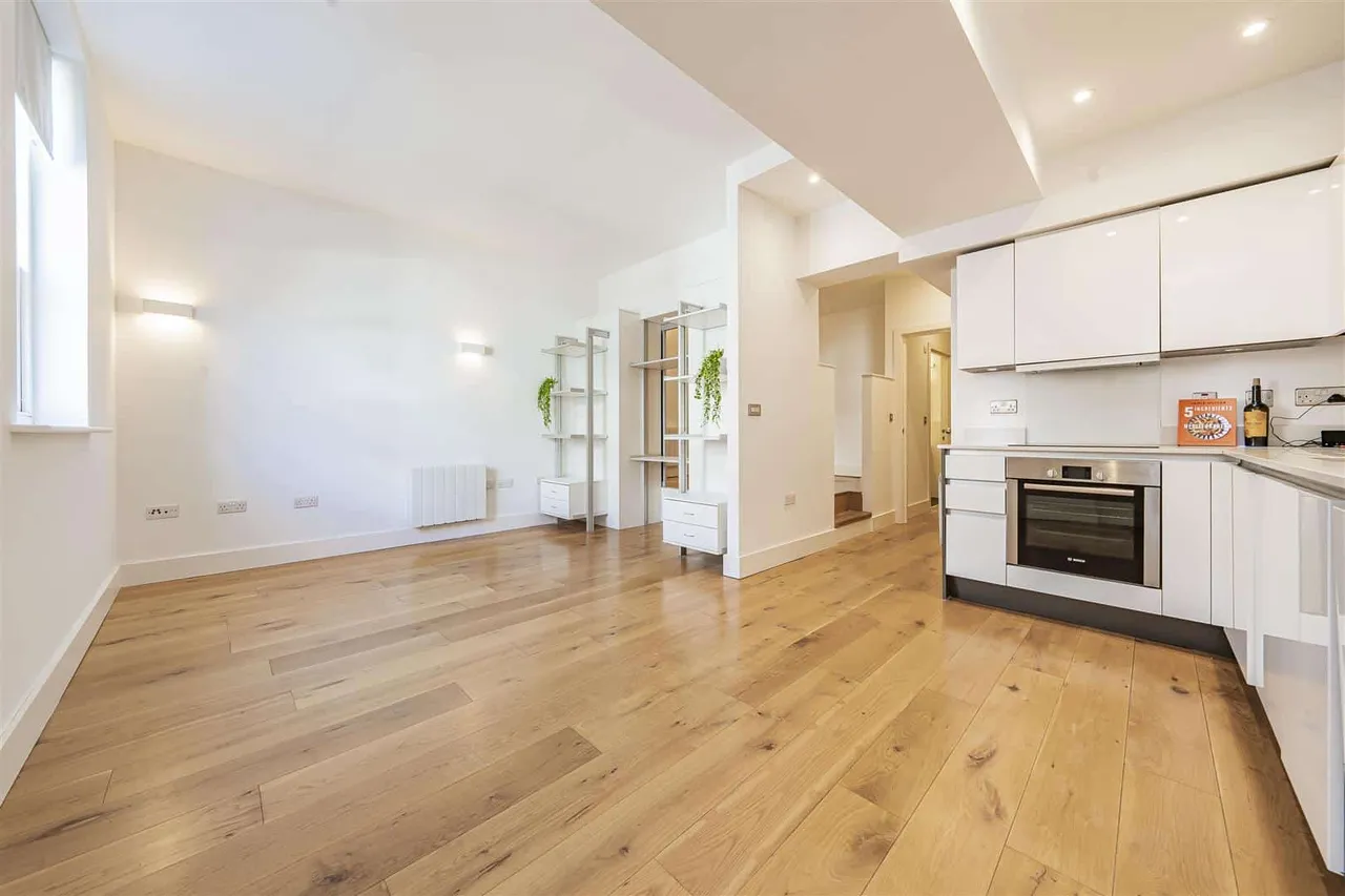 Peascod Place, Windsor, SL4 1AF, photo 2