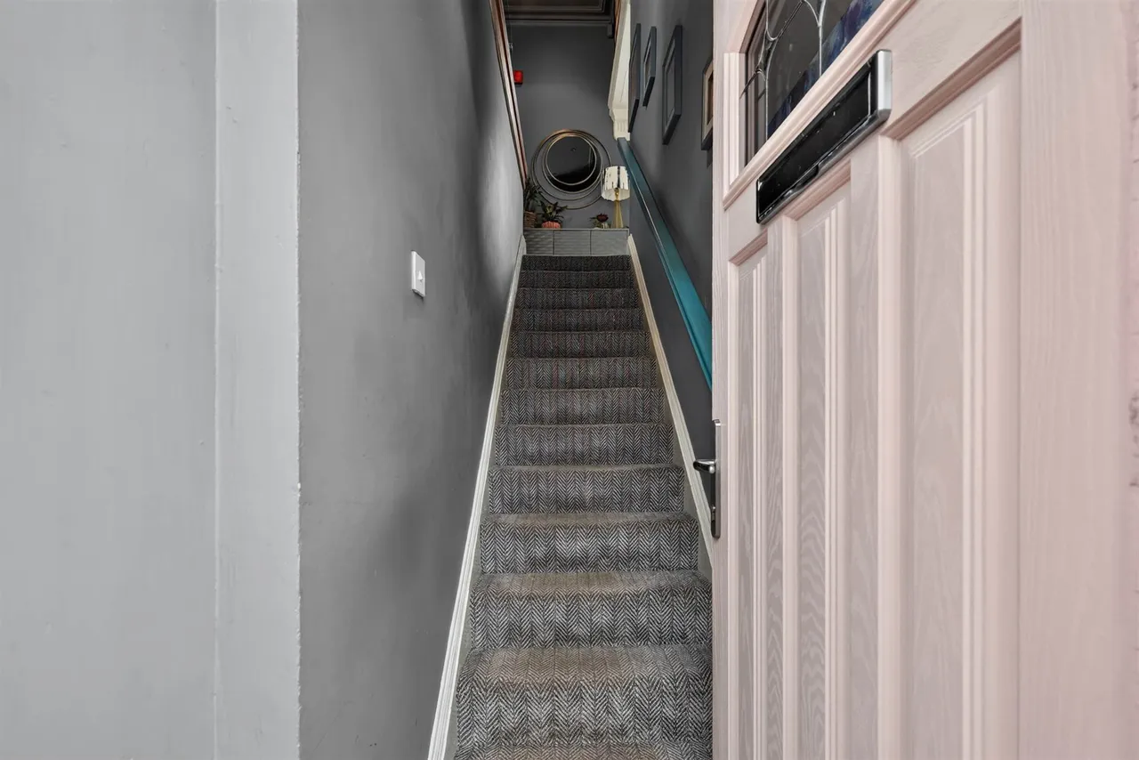 Wynfield Court, Ballyhackamore, BT5, photo 2
