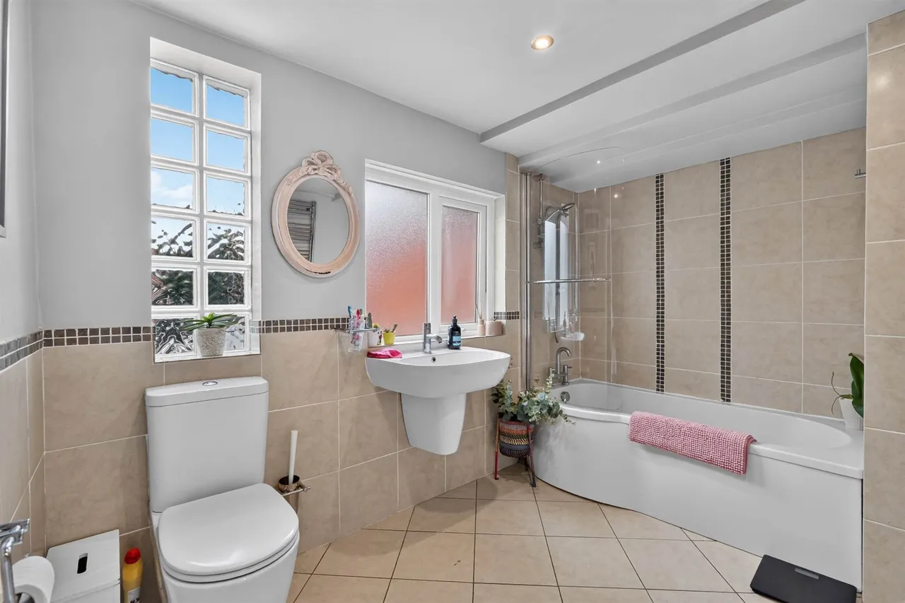 Wynfield Court, Ballyhackamore, BT5, photo 16