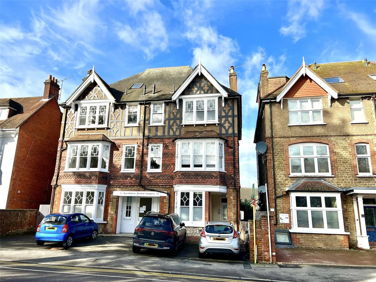 2 bed flat for sale, London Road, Guildford, GU1