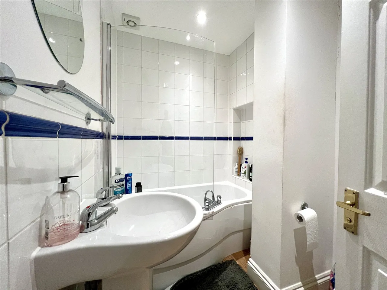 London Road, Guildford, GU1, photo 7