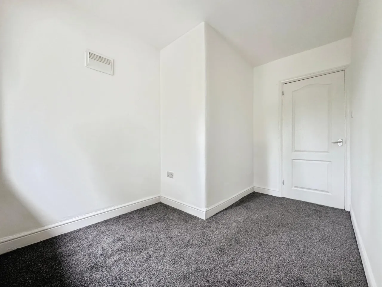 Valpy Avenue, Tonge Moor, BL2, photo 12