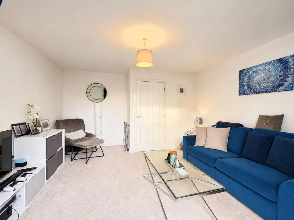 Juniper Road, Goscote, WS3, photo 2