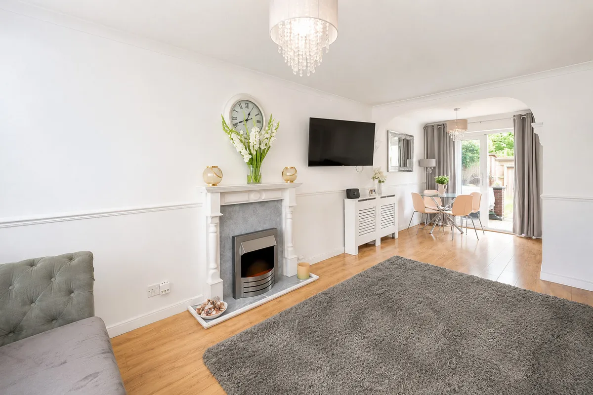 Charlotte Gardens, Romford, Romford, RM5 2PS, photo 5