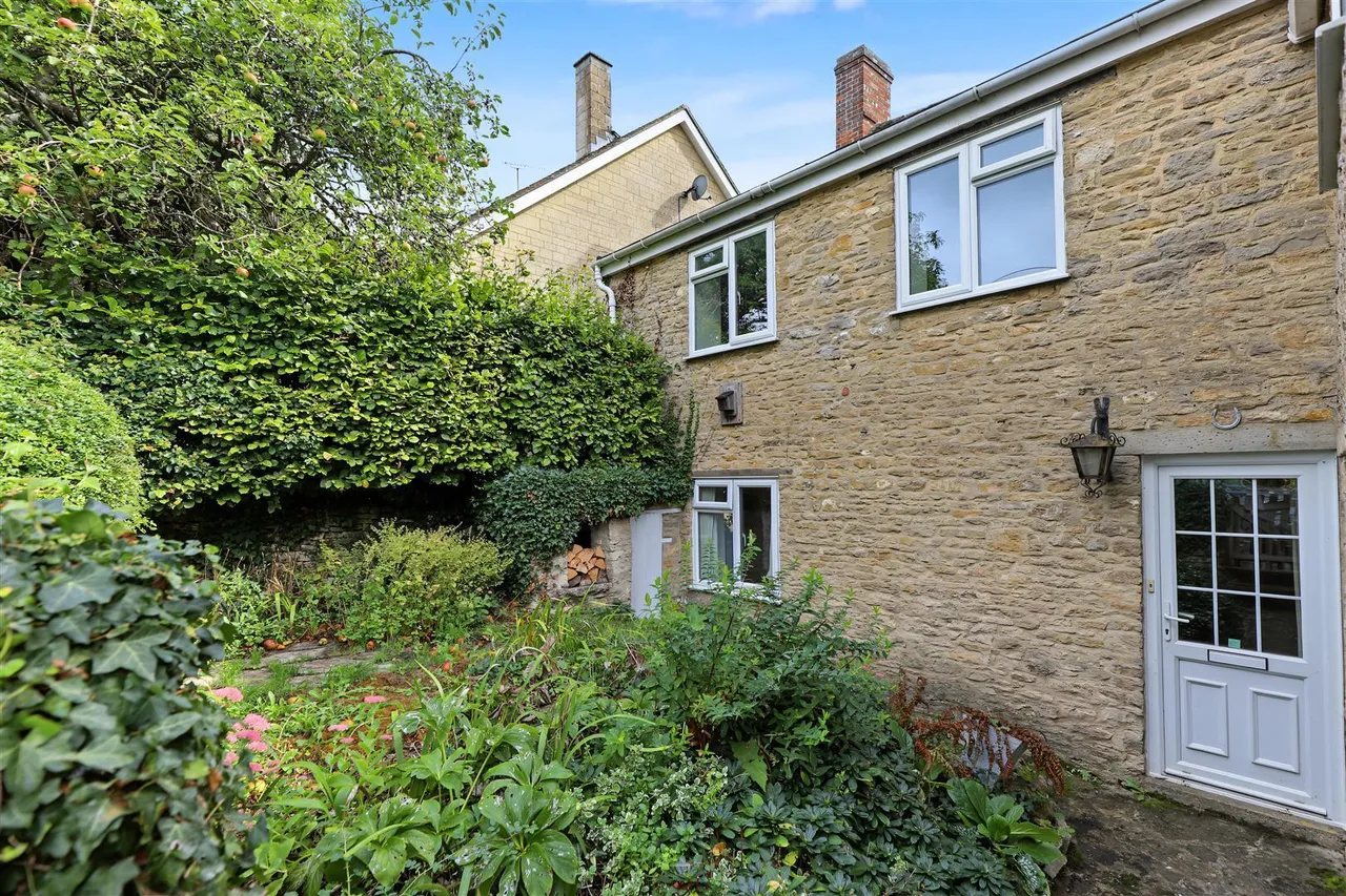 Church Street, Stonesfield, OX29, photo 8