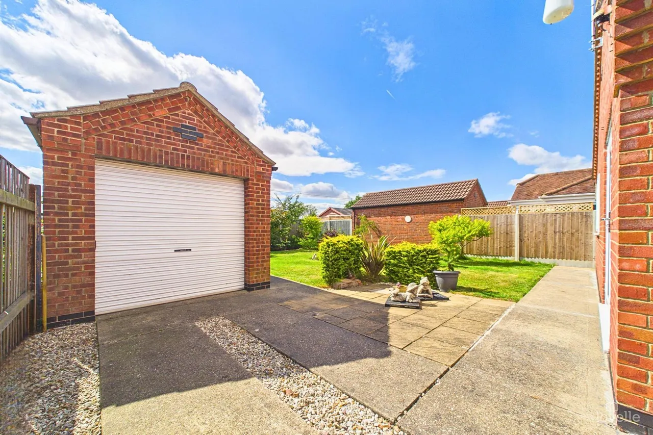 St. Michaels Court Goxhill, DN19, photo 25