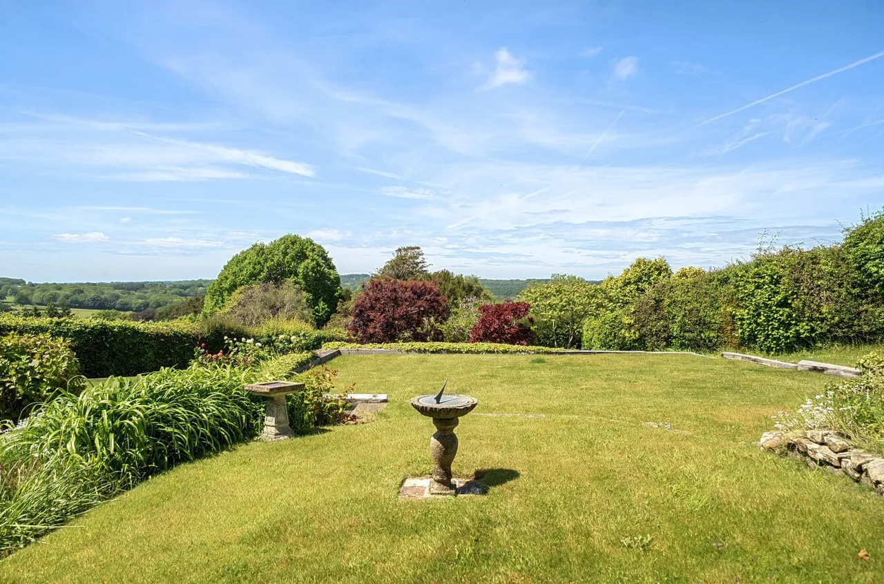 The Street, Dallington, TN21, photo 5