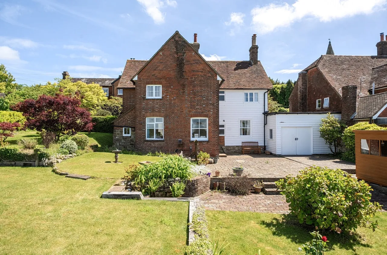 3 bed flat for sale, The Street, Dallington, TN21