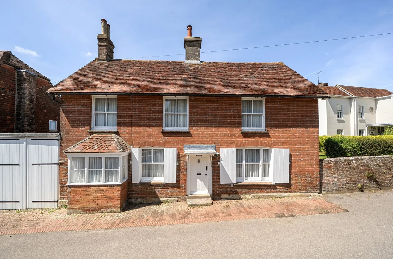 The Street, Dallington, TN21, photo 7