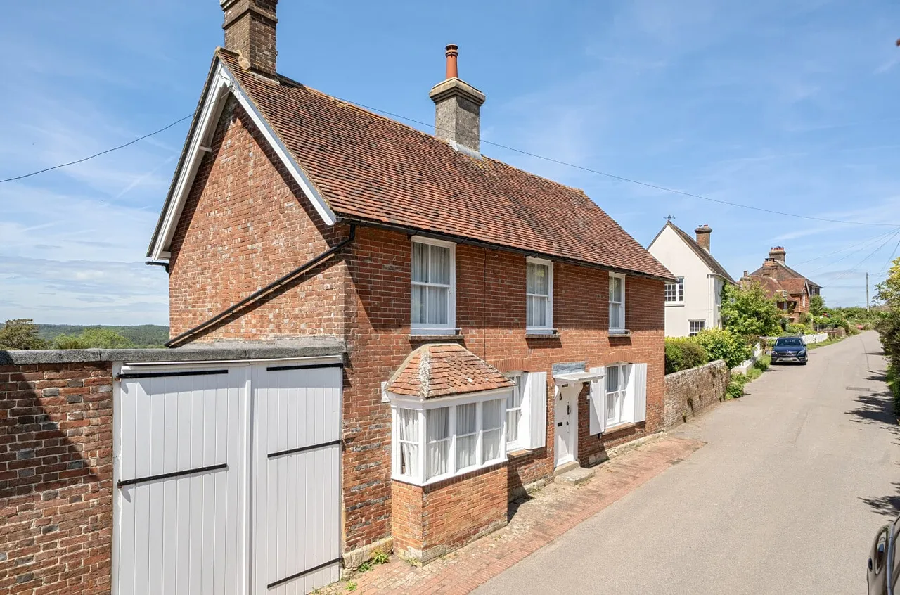 The Street, Dallington, TN21, photo 20