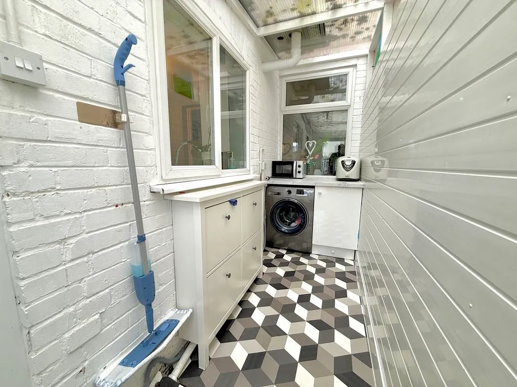 Houghton Road, Dunstable LU5 5AD, photo 13